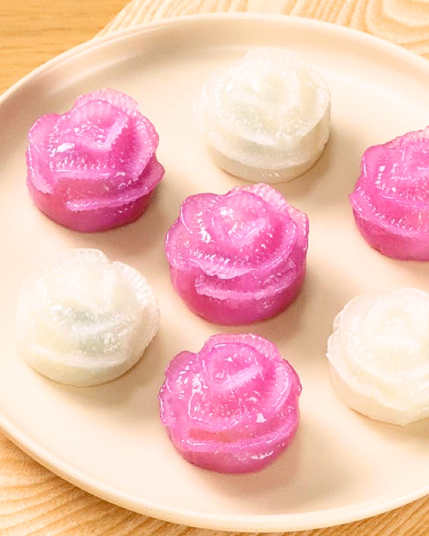 Rose-Shaped Shrimp Dumplings
