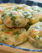 Load image into Gallery viewer, Shrimp Leek Vegetable Cake