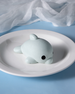 将图片加载到图库查看器中，豚豚仔慕斯蛋糕