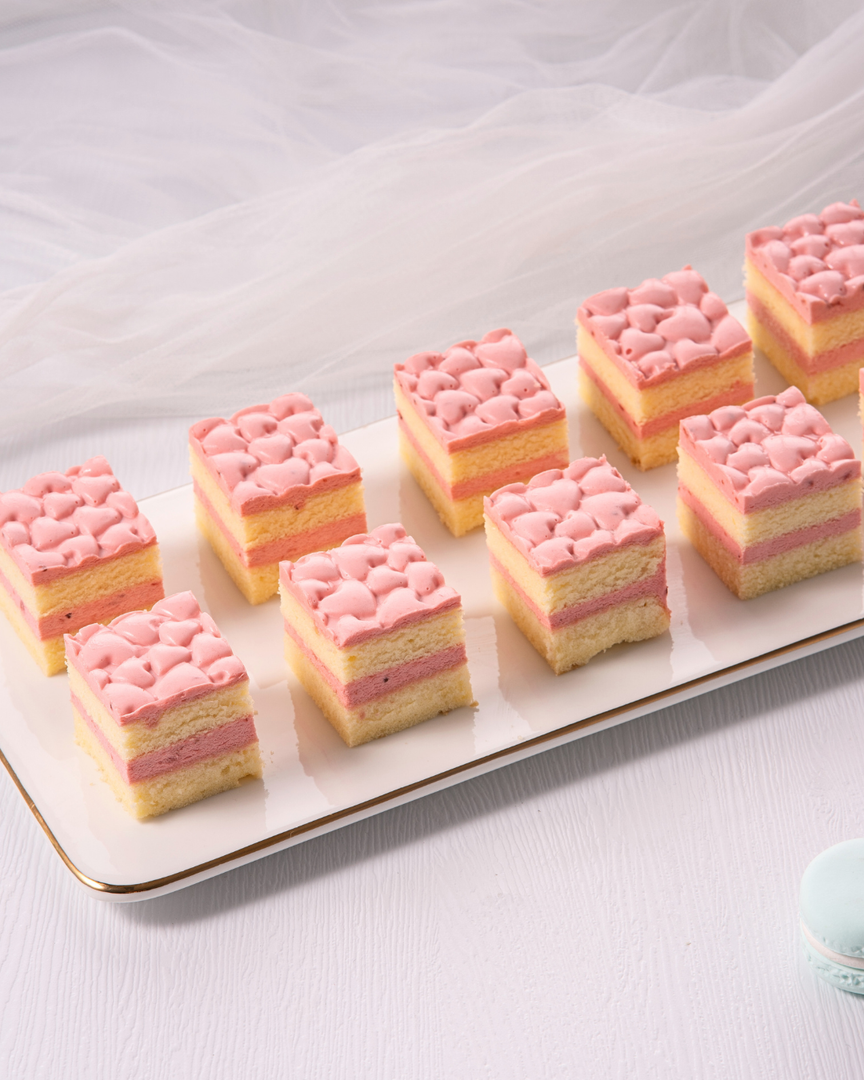 爱心草莓慕斯蛋糕